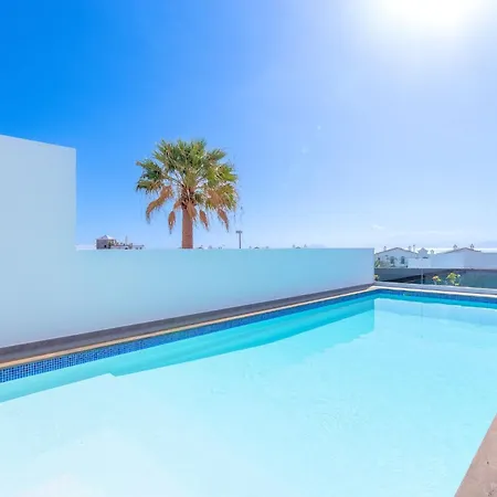 Maravento Heated Pool Family Luxury Retreat Villa *