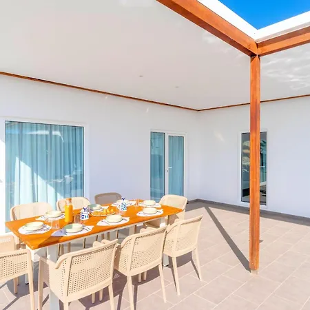 Maravento Heated Pool Family Luxury Retreat