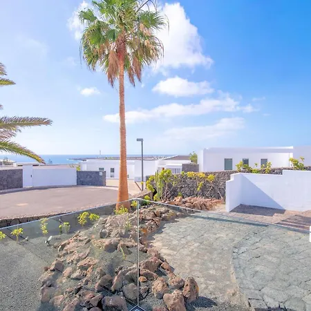 Maravento Heated Pool Family Luxury Retreat * Playa Blanca (Lanzarote)