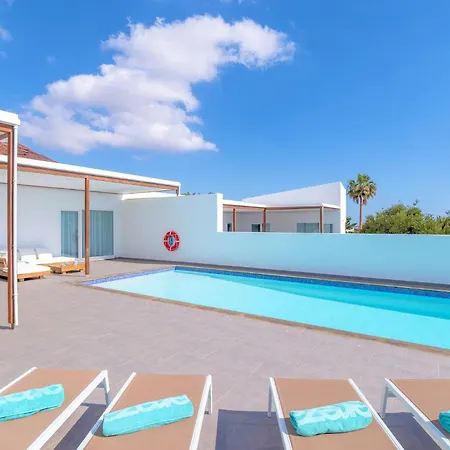 Вилла Maravento Heated Pool Family Luxury Retreat *