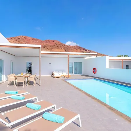 Villa Maravento Heated Pool Family Luxury Retreat